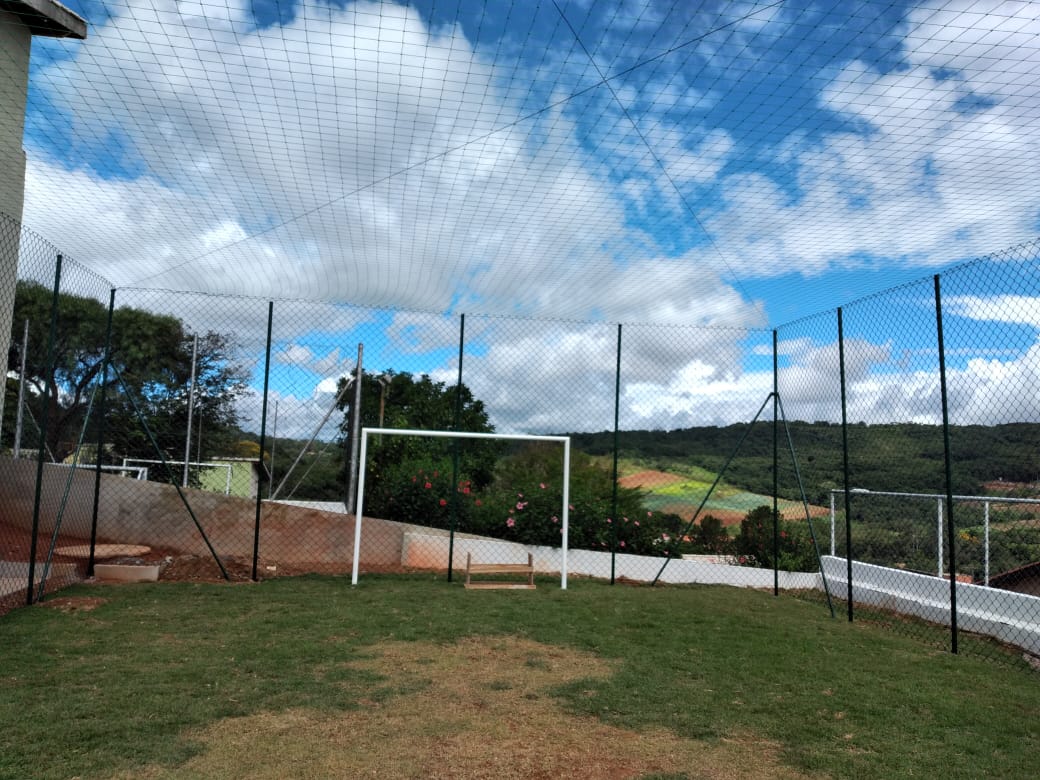 Rede de cobertura em área esportiva